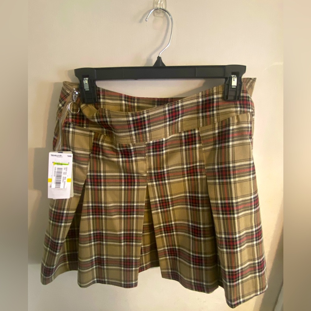 Jolt Juniors Tan Plaid Skirt With Front Flap Size Medium